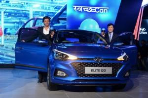 Shah Rukh Khan,actor Shah Rukh Khan,Swachh Can,Supporting Swachh Bharat Abhiyan,Hyundai cars,Auto Expo 2018,Auto Expo,Shah Rukh Khan at Auto Expo,SRK at Auto Expo