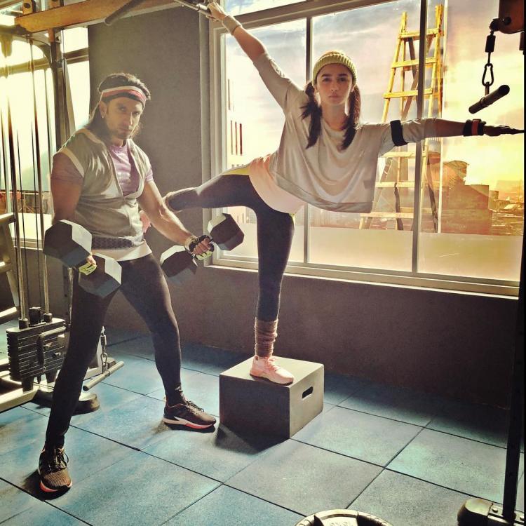 Ranveer Singh and Alia Bhatt,Ranveer Singh,Alia Bhatt,Ranveer Singh and Alia Bhatt in Gym,Ranveer Singh and Alia Bhatt workout,Gully Boy