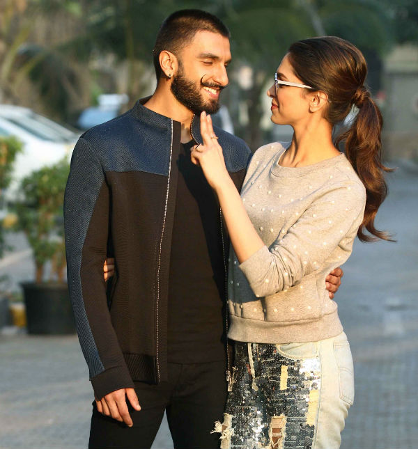Deepika Padukone & Ranveer Singh: One of the most glamorous couples, Deepika and Ranveer are the idols for every couple deeply in love with each other. They can’t seem to get enough of each other and their PDA is very obvious at every event. This is a couple who will support their partner and always stand by each other. Valentine's Day special,Anushka Sharma-Virat Kohli,Deepika Padukone-Ranveer Singh,Sonam Kapoor-Anand Ahuja,best couples,best bollywood couples