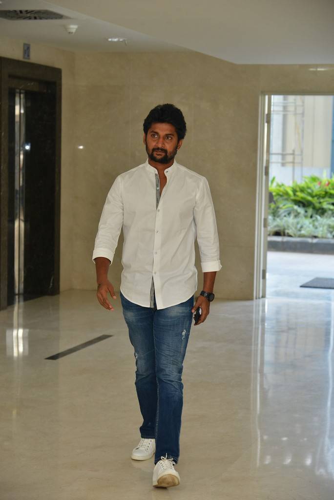 South Indian actor Nani at Facebook office in Hyderabad. Nani,actor Nani,Ame,Ame promotion,Ame promotion at Facebook office,Facebook office,Telugu movie,Telugu movie promotion