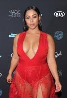 Voluptuous swimwear model,model Tabria Majors,Tabria Majors curves,celebs curves,hot curves,hollywood celebs,hot hollywood celebs