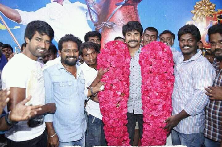 Actor Sivakarthikeyan celebrates his at Seema Raja shooting spot. Sivakarthikeyan,Sivakarthikeyan birthday,Sivakarthikeyan birthday celebration,Seema Raja,Seema Raja poster,Seema Raja wallpaper