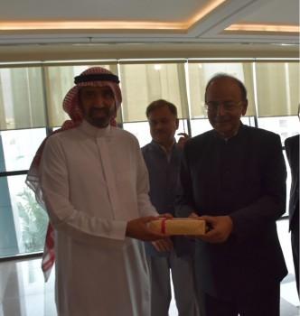 India's Finance Minister Arun Jaitley on Sunday called on Saudi Arabia's King Salman bin Abdulaziz Al-Saud at the royal palace here. 