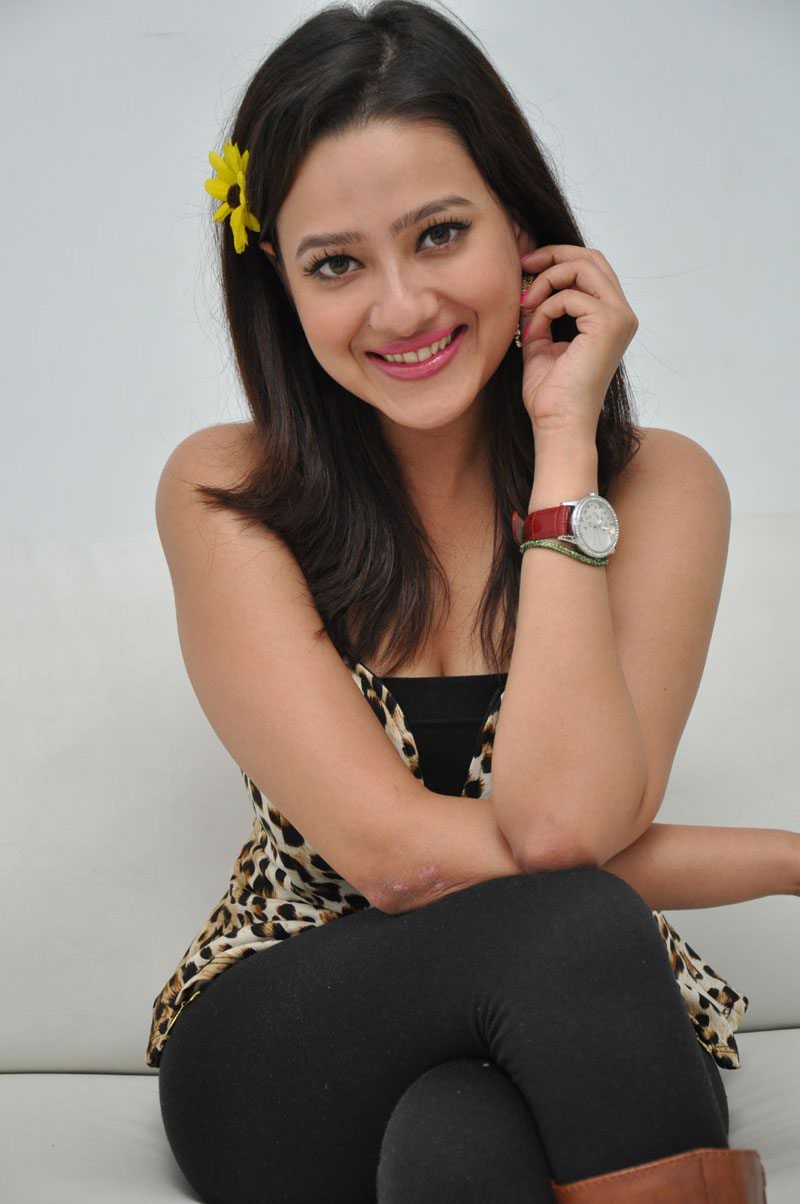 Actress Madalasa Sharma Photos Madalasa Sharma,actress Madalasa Sharma,Madalasa Sharma pics,Madalasa Sharma images,Madalasa Sharma photos,Madalasa Sharma stills,south indian actress,telugu actress