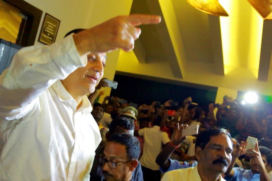 The party flag will be hoisted in the evening in Madurai when the idea behind the flag will be detailed," he told reporters on arrival in Madurai. Kamal Haasan,kamal haasan politics,kamal haasan in politics,Dr Abdul Kalam,Abdul Kalam,Rameswaram