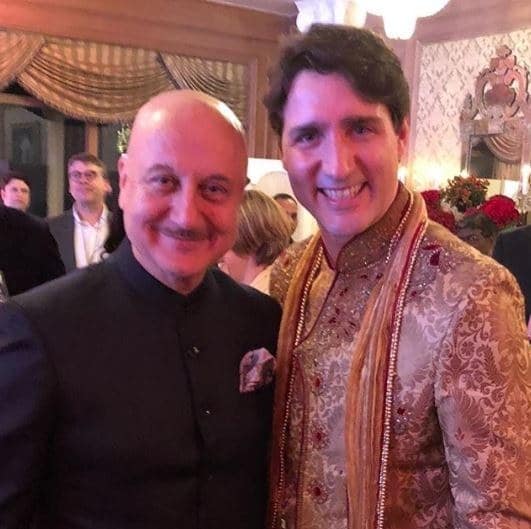Anupam, who met Trudeau and his family, said it was a pleasure meeting the Canadian Prime Minister. "What a charming and great conversationalist he is. Talked about people, culture and, of course, cinema," Anupam added. Canadian Prime Minister,Justin Trudeau,Justin Trudeau in India,Shah Rukh,Aamir Khan,R. Madhavan,Justin Trudeau meets Shah Rukh Khan,Justin Trudeau meets Aamir Khan