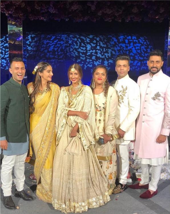 Actress Sonam Kapoor shared a picture on Instagram with the caption, "Who is the prettiest of them all! My vote goes to @shwetabachchan ! #antumoh #juhugang". Sonam Kapoor and Anand Ahuja,Sonam Kapoor,Anand Ahuja,sonam kapoor boyfriend,Karan Johar,Abhishek,Abhishek Bachchan,Shweta Bachchan