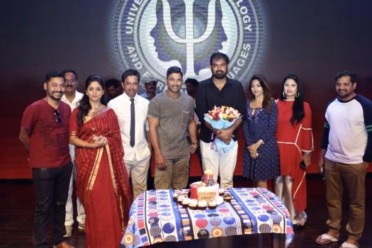 Actor Allu Arjun, Anu Emmanuel celebrate Vakkantham Vamshi birthday on Naa Peru Surya, Naa Illu India sets.