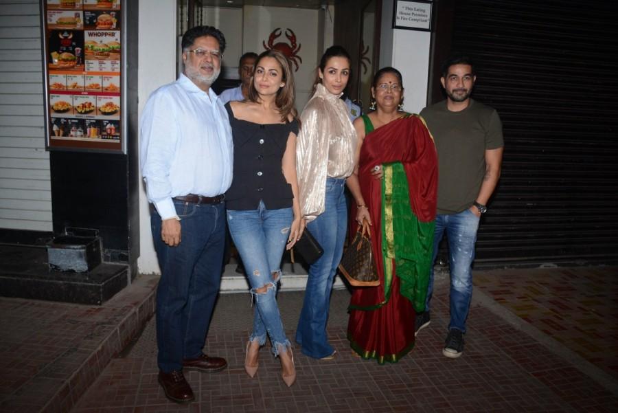 Malaika Arora,Amrita Arora,Anil Arora,Anil Arora birthday,Anil Arora birthday celebration,Malaika and Amrita Arora,bollywood event,Bollywood celebs