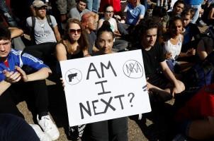 Florida shooting survivors,Donald Trump,US President Donald Trump,Marjory Stoneman Douglas High School,gun control push