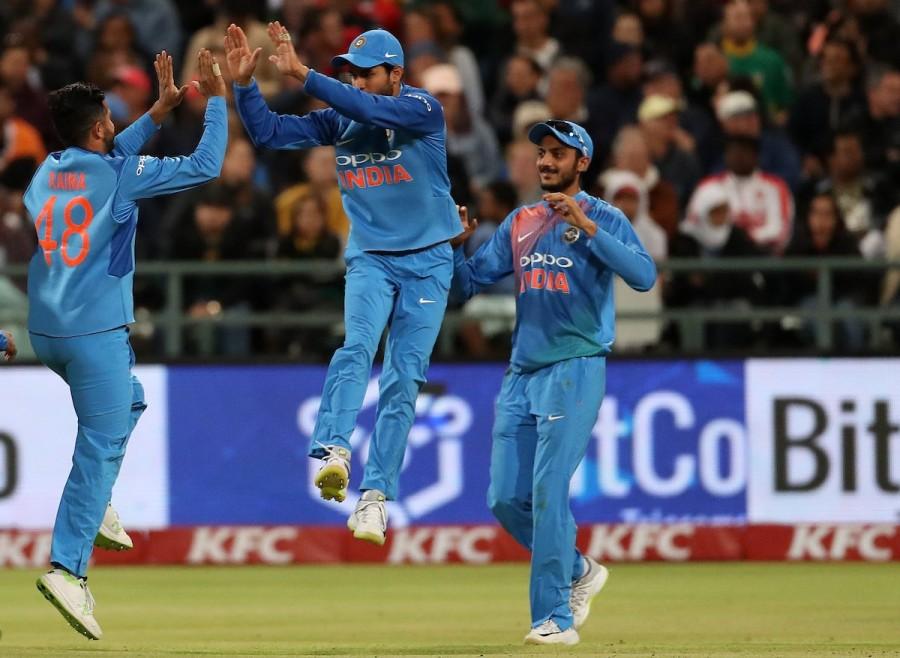Earlier, India posted a competitive total of 172/7. Rookie South African pacer Junior Dala came up with an excellent performance in what was the second T20I of his fledgling career with figures of 3/35. India vs South Africa,India beats South Africa,India trash South Africa,Shikhar Dhawan,Chris Morris