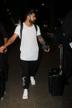 Virat Kohli snapped at Mumbai Airport.