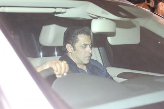 Salman Khan arrives to pay his last respects to Sridevi at Green Acres in Lokhandwala, Mumbai.