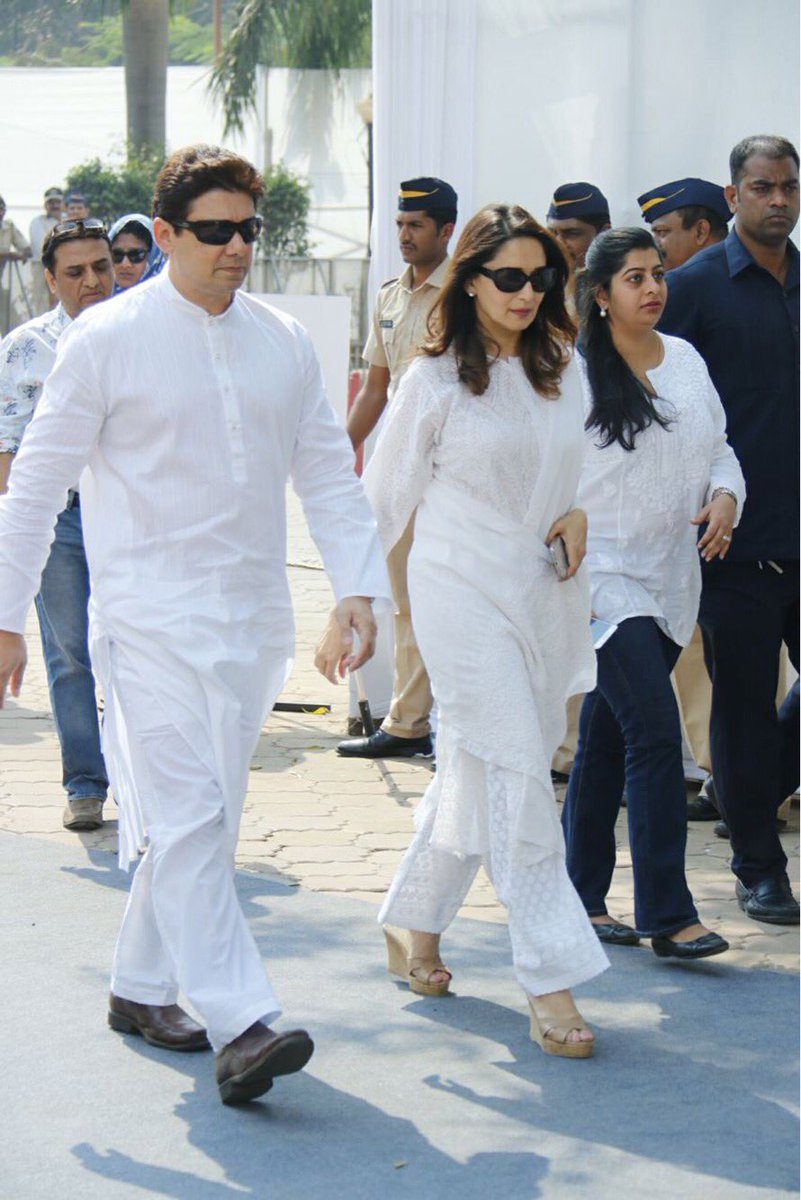 Madhuri Dixit arrives at the Celebration Sports Club to pay a last respect to the Legendary Sridevi. Kajol,Ajay Devgn,Madhuri Dixit,Jaya Bhaduri Bachchan,Celebration Sports Club,Sridevi funeral,Celebs at Sridevi funeral,Sridevi funeral pics,Sridevi funeral images