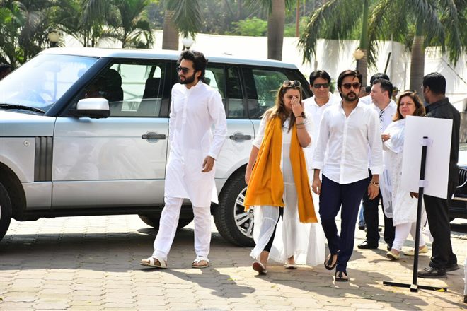 Jacky Bagnani arrives at the Celebration Sports Club to pay a last respect to the Legendary Sridevi. Jacqueline Fernandez,Akshaye Khanna,Jacky Bagnani,Farah Khan,Nimrat Kaur,Sridevi funeral,Sridevi funeral pics,Sridevi funeral images,celebs at Sridevi funeral