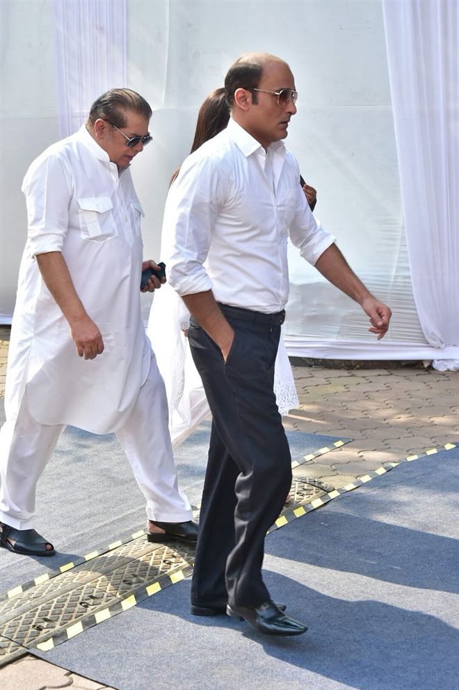 Akshaye Khanna arrives at the Celebration Sports Club to pay a last respect to the Legendary Sridevi. Jacqueline Fernandez,Akshaye Khanna,Jacky Bagnani,Farah Khan,Nimrat Kaur,Sridevi funeral,Sridevi funeral pics,Sridevi funeral images,celebs at Sridevi funeral