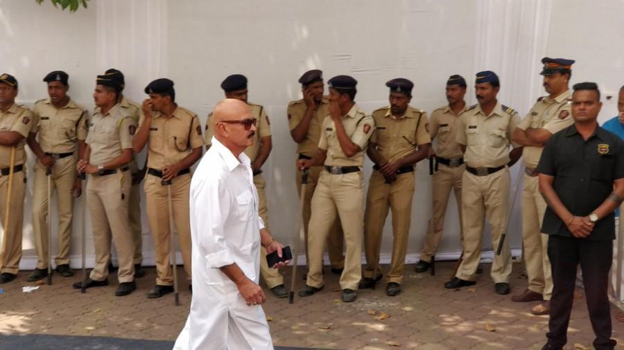 Rakesh Roshan arrives at the Celebration Sports Club to pay a last respect to the Legendary Sridevi. Sanjay Leela Bhansali,Raveena Tandon,Rekha,Malaika Arora,Sridevi funeral,Sridevi funeral pics,Sridevi funeral images,celebs at Sridevi funeral,Sridevi