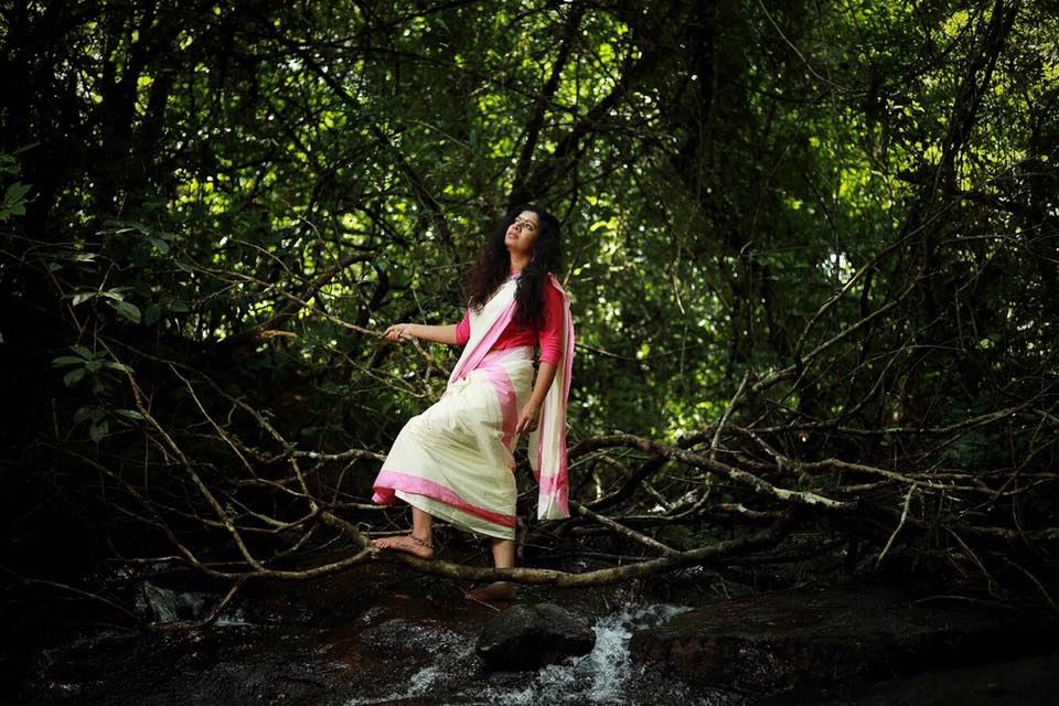 Check out latest pictures of Gilu Joseph. Gilu Joseph,Gilu Joseph pics,Gilu Joseph images,model Gilu Joseph,malayalam actress gilu joseph,gilu joseph grihalakshmi cover,gilu joseph magazine cover