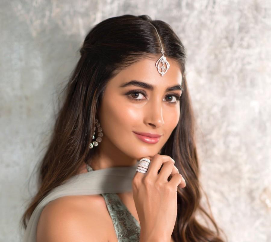 Pooja Hegde's latest stills. Pooja Hegde,actress Pooja Hegde,Pooja Hegde pics,Pooja Hegde images,Pooja Hegde poster,Pooja Hegde wallpaper,Pooja Hegde hot pics,celebs hot pics,celebs hot images
