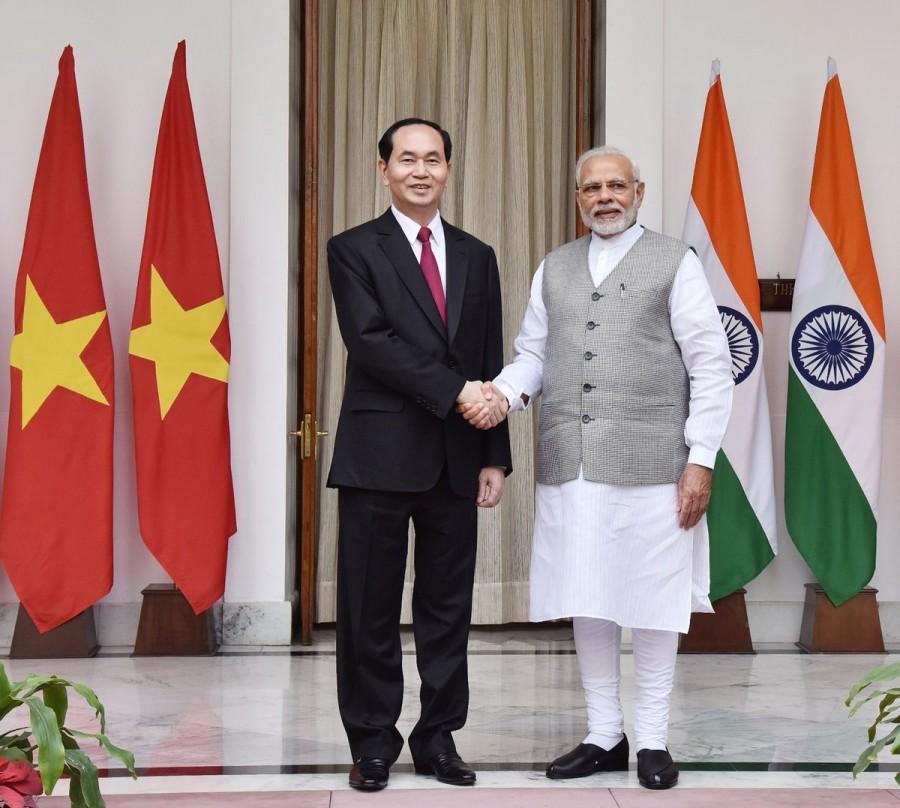 External Affairs Ministry spokesperson Raveesh Kumar tweeted that Modi welcomed Quang, who is oin his first state visit to India, at Hyderabad House here. Narendra Modi,Prime Minister Narendra Modi,PM Narendra Modi,Vietnam President Tran Dai Quang,Tran Dai Quang