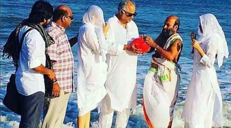 Sridevi's ashes immersed in Rameswaram by husband Boney Kapoor and daughters Janhvi and Khushi. Boney Kapoor,Jahnvi and Khushi,Jahnvi,Khushi,Sridevi,Sridevi ashes