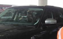 Elli Avram drops cricketer Hardik Pandya at airport.