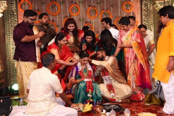 R Parthiban-Seetha daughter Keerthana and Akshay wedding 