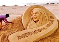 Sand artist Sudarsan Pattnaik's tribute to Princess Sabeeka on International Women's Day on Bahrain beach.