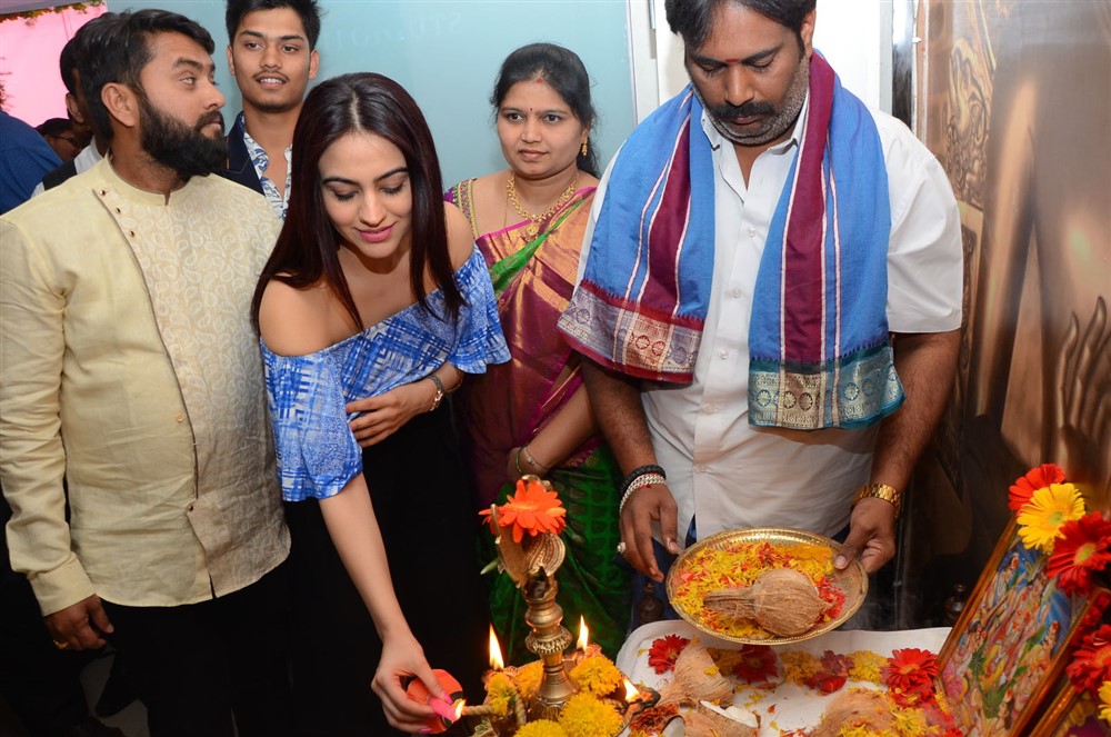 South Indian actress Aksha Pardasany launches Studio 11 salon in Hyderabad. Aksha Pardasany,actress Aksha Pardasany,Aksha Pardasany pics,Aksha Pardasany images,Aksha Pardasany wallpaper