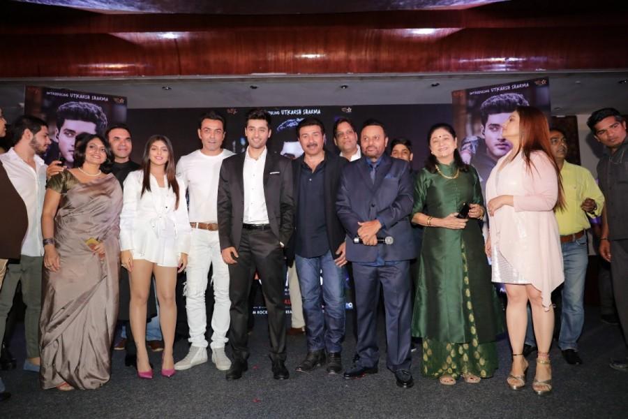 Ishita, Bobby Deol, Utkarsh Sharma, Sunny Deol, Anil Sharma, Aruna Irani and Ayesha Julka at Genius wrap-up party. Genius wrap-up party,Genius,Genius wrap-up,Bobby Deol,Himesh Reshammiya,Anil Sharma,Ishita,Genius wrap-up party pics,Genius wrap-up party images