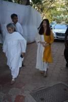 Aishwarya Rai and Jaya Bhaduri Bachchan,Aishwarya Rai,Jaya Bhaduri Bachchan,Aishwarya Rai Bachchan,Shammi aunty prayer meet,Shammi aunty,Shammi aunty prayer meet pics,Shammi aunty prayer meet images
