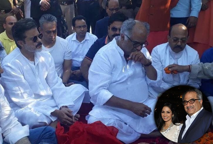 Earlier, the family carrying the ashes in two urns landed at the Jolly Grant airport in Uttarakhand's capital in the afternoon and then drove in a fleet of cars to Haridwar. Boney Kapoor,Anil Kapoor,Sridevi,sridevi funeral,Sridevi asthi,Sridevi asthi in Haridwar