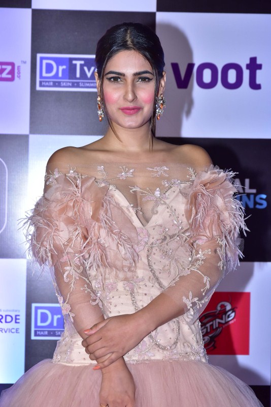 Karishma Sharma poses for photographers on her arrival at IWM Digital Awards 2018. Karishma Sharma,Jackie Shroff,Tusshar Kapoor,Sana Khan,IWM Digital Awards 2018,celebs at IWM Digital Awards 2018,IWM Digital Awards 2018 pics,IWM Digital Awards 2018 images,IWM Digital Awards 2018 stills,IWM Digital Awards 2018 pictures