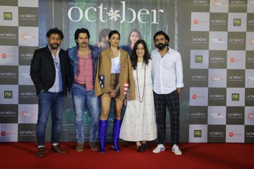 Varun Dhawan and Banita Sandhu pose with Shoojit Sircar, Juhi Chaturvedi and Ronnie Lahiri during October trailer launch.