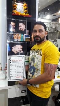 A Salon from Kishangarh (a small town in Rajasthan) has pictures and cutouts of Tiger in Baaghi 2’s look posted on walls and it is captioned as Baaghi haircut. The salon has rated this haircut at 120 rs. Recently, this has been the scenario in a lot of small towns across India.