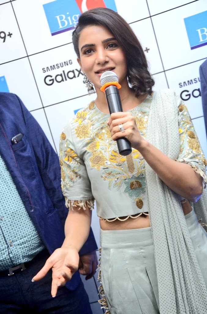 Samantha addresses media during Samsung Galaxy S9 and S9+ launch. Samantha,Samantha Ruth Prabhu,actress Samantha,Samantha pics,Samantha images,Samsung S9,Samsung S9 +,Samsung S9 launch