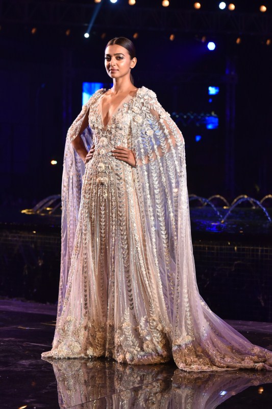 Radhika Apte walks the ramp for Manish Malhotra Summer Couture 2018. Radhika Apte,Aditi Rao,Nushrat Bharucha,Manish Malhotra,Manish Malhotra summer couture 2018,Manish Malhotra summer couture