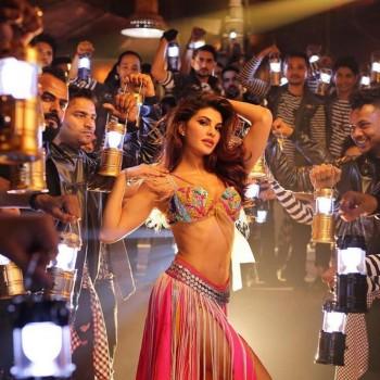 Jacqueline Fernandez is seen sizzling in the song with her impeccable dance moves.