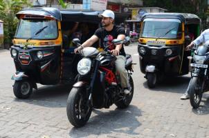 Hansika Motwani,Ileana D'Cruz,Kunal Khemu,celebs at Bandra,Hansika Motwani at Bandra,Ileana D'Cruz in Bandra,Kunal Khemu in Bandra