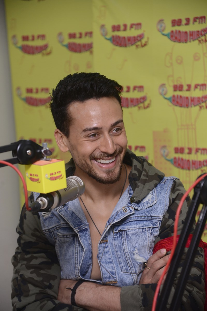 Tiger Shroff promotes Baaghi 2 at Radio Mirchi. Tiger Shroff and Disha Patani,Tiger Shroff,Disha Patani,Baaghi 2,Baaghi 2 promotion,Baaghi 2 movie promotion,Radio Mirchi