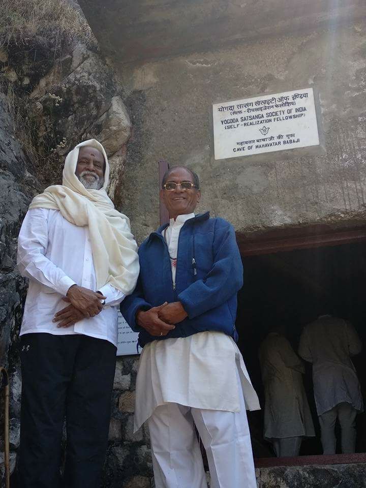 "This is not the first time... I have come here many times. Spiritualism is to realise oneself," he said. Rajinikanth,Superstar Rajinikanth,Rajinikanth in Rishikesh,Rajinikanth at Rishikesh,Rajinikanth offers prayers