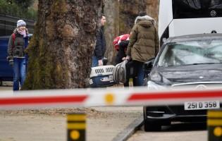 Russian embassy,Russian embassy in London,Buses leave Russian embassy,London expelled,Moscow