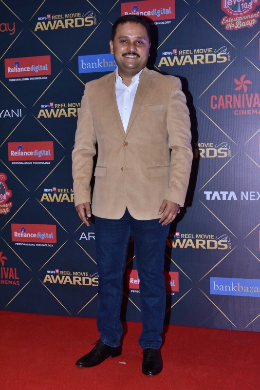 Author Amish Tripathi poses for the cameras during News18 REEL Movie Awards 2018 in Mumbai. Richa Chadha,Rajkummar Rao,Jim Sarbh,Nikhil Advani,Dia Mirza,News18 REEL Movie Awards 2018,News18 REEL,News18 REEL Movie Awards,celebs at News18 REEL Movie Awards 2018