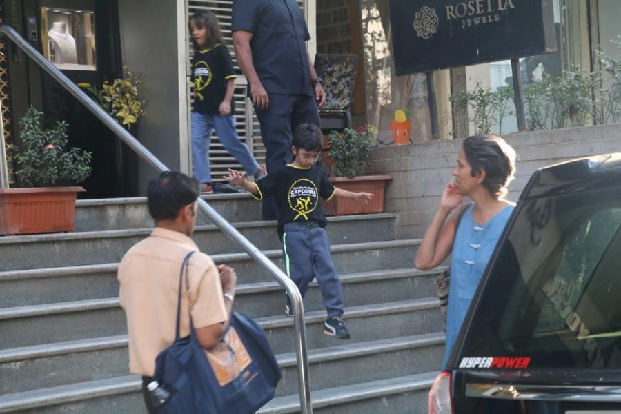 Aamir Khan's son Azad Rao was spotted in Maximum City after a session of his Capoeira lessons. Aamir Khan,actor Aamir Khan,Aamir Khan son,Aamir Khan son Azad,Azad,Azad Rao Khan,Azad Rao Khan pics,Azad Rao Khan images