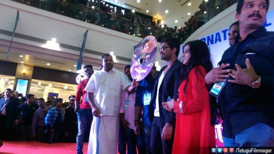 Allu Arjun Promotes 'S/O Satyamurthy' (Son of Satyamurthy) in Kochi Son of Satyamurthy,S/o Satyamurthy,Allu arjun,allu arjun in kochi,S/o Satyamurthy promotions