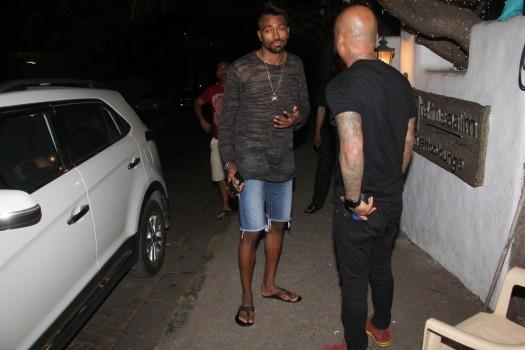 Actress Elli AvrRam, who is reportedly dating Hardik Pandya, was clicked in Mumbai with the cricketer on Sunday.