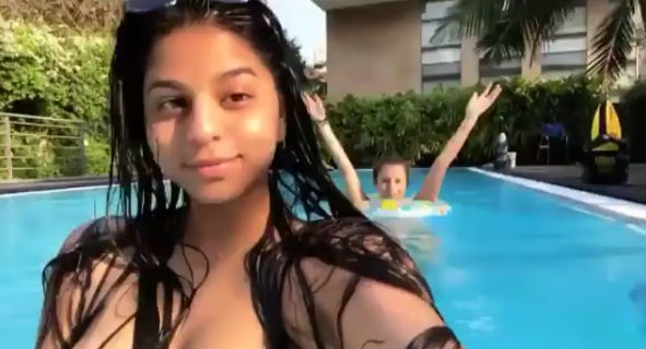 Beat the heat like SRK's daughter Suhana Khan! Suhana Khan,Suhana Khan swimsuit,Suhana Khan swimsuit pics,Suhana Khan bikini pics,Suhana Khan bikini images,Shah Rukh Khan,Shah Rukh Khan daughter,SRK daughter