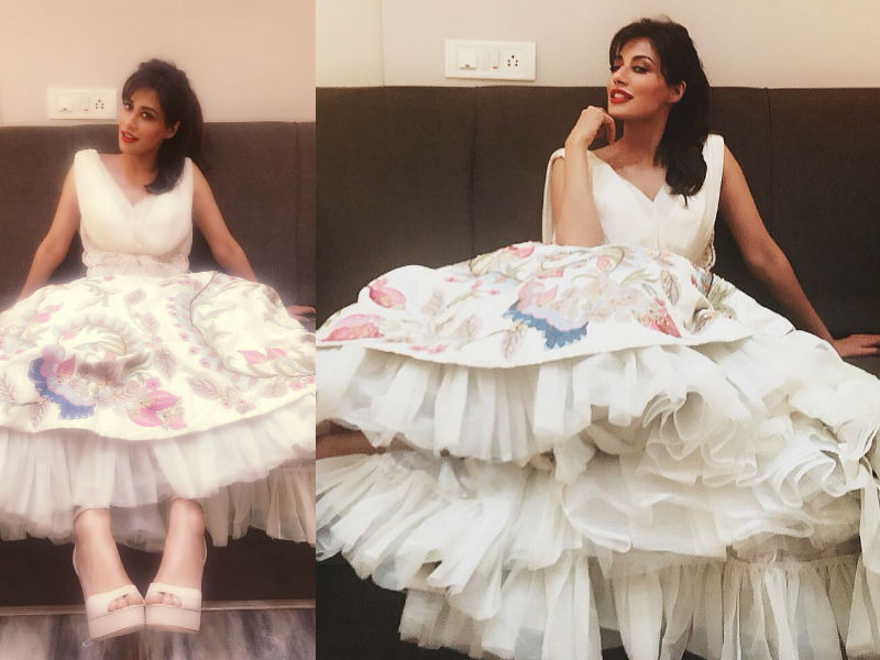 The actress was seen wearing this stunning outfit at DID Lil' Masters. Chitrangda is debuting as a producer with Soorma. Chitrangada Singh,Chitrangada Singh white gown,actress Chitrangada Singh,Chitrangada Singh pics,Chitrangada Singh images,Chitrangada Singh new pics,Soorma,DID Lil' Masters