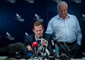 Ball-tampering scandal,Ball-tampering,Steve Smith breaks down,Steve Smith,Steve Smith cries,Steve Smith ball tampering,steve smith cheat,Steve Smith apologised