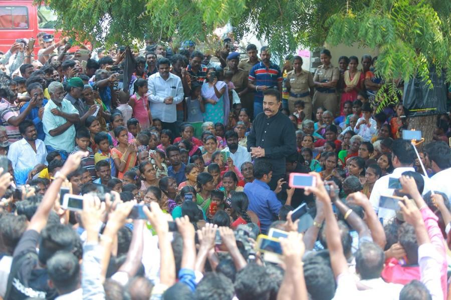 Tamil actor and Makkal Neethi Mayyam chief Kamal Haasan joins Sterlite protest at Thoothukudi on 1st April. Kamal Hassan,actor Kamal Hassan,Sterlite protest,Sterlite protest at Thoothukudi,Thoothukudi,Kamal Hassan at Sterlite protest